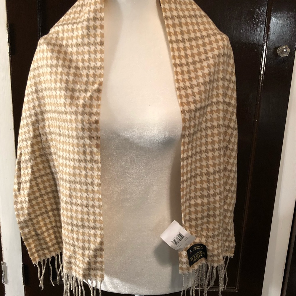 Women’s cashmink scarf by V.Fraas